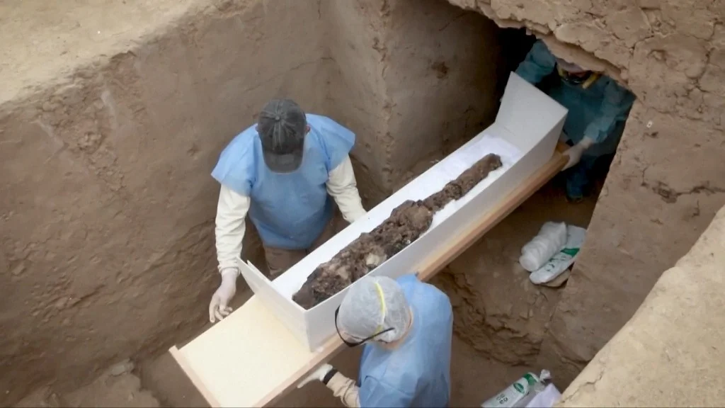 Archaeologists in Peru Uncover 600-Year-Old Intact Chimu Royal Tomb at Chan Chan