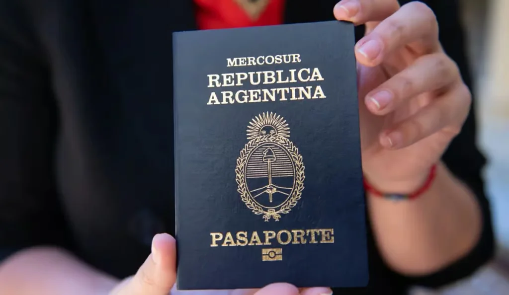 Argentina Launches Milestone 'Passports-for-Investment' Framework to Bolster Central Bank Foreign Reserves
