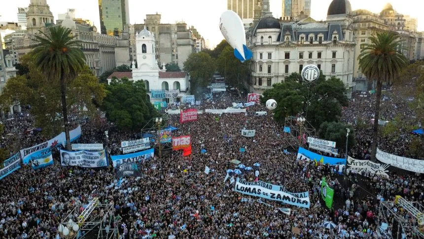 Argentine Unions and Civil Coalitions Stage Massive 'March of Anger' Against Milei Austerity Mandates
