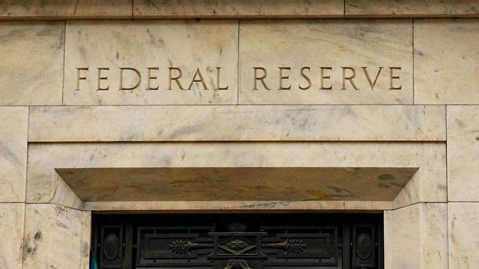 Global Rating Agencies and Regional Banks Warn of Fiscal Adjustment Pressures Across Latin America Ahead of October Elections