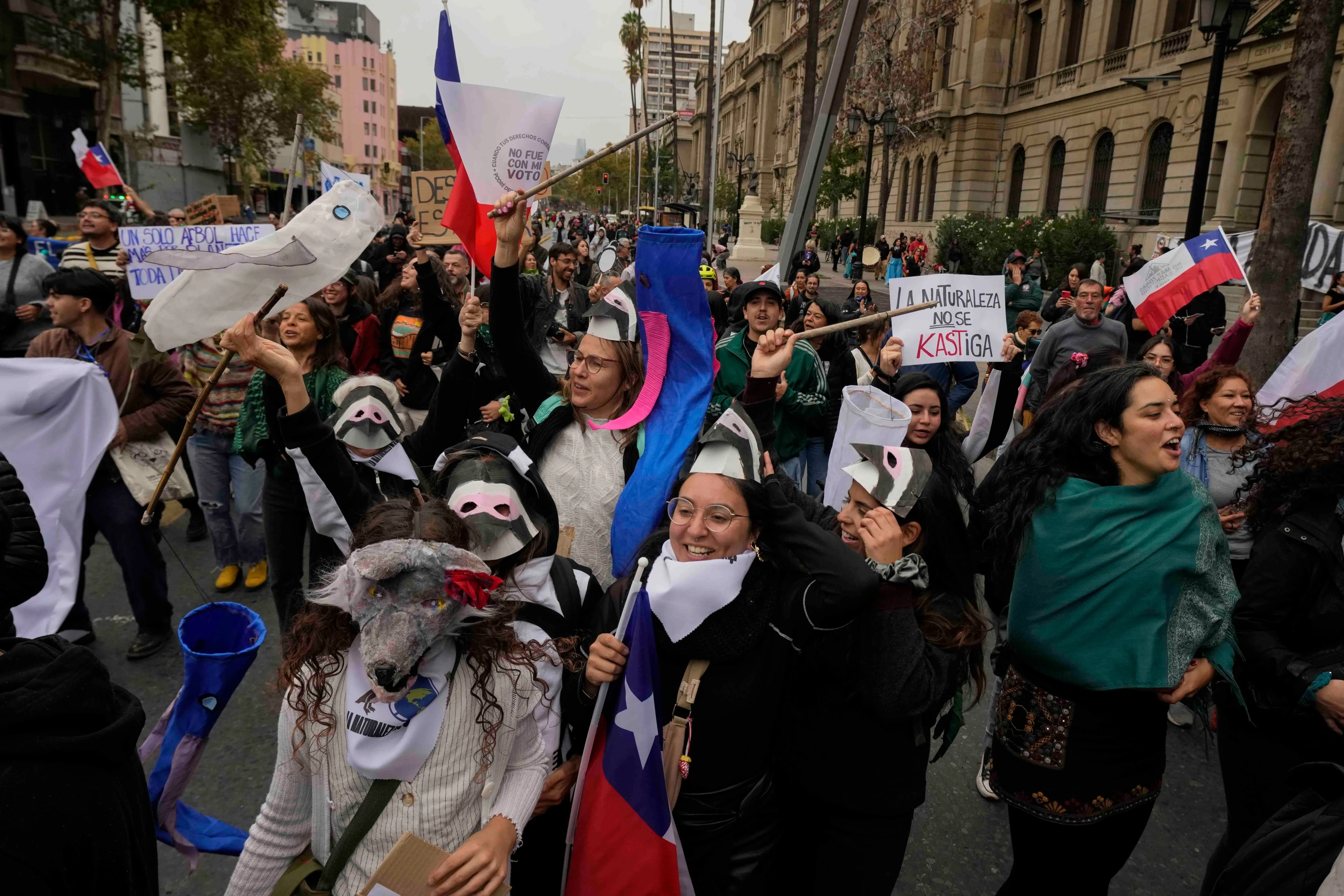 Chileans Protest Kast's Environmental Rollbacks
