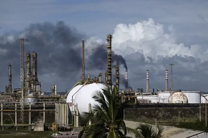 Venezuela Opens Oil Sector to Global Investors Amid Major Policy Reforms