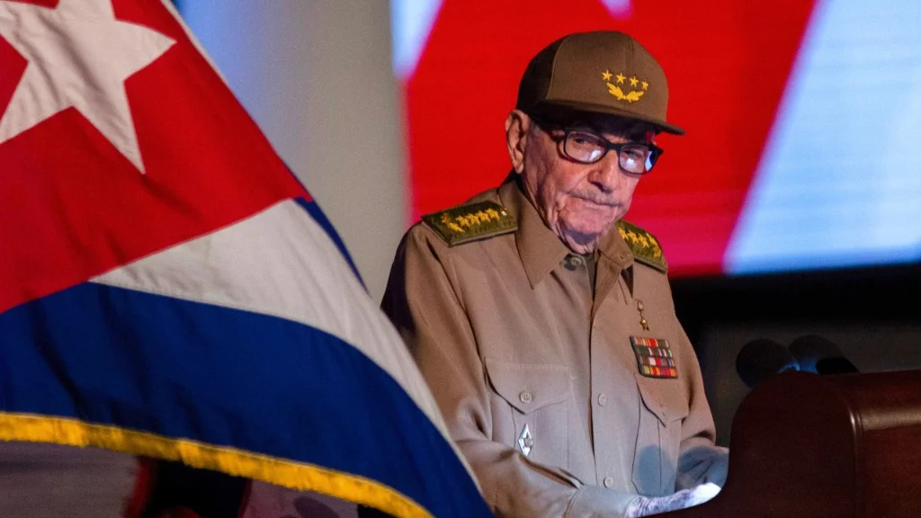 Raúl Castro Reappears at Cuban Military Event After Health Rumors